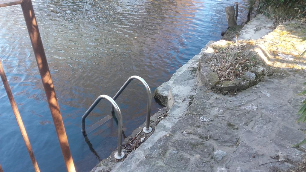 Maison Pres De L'Eau LʼIsle-sur-la-Sorgue Buitenkant foto